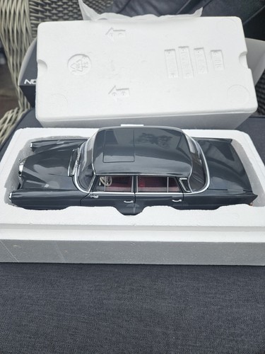 Norev mercedes 200 - 1:18,