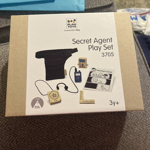 Plan toys secret agent - toys, play