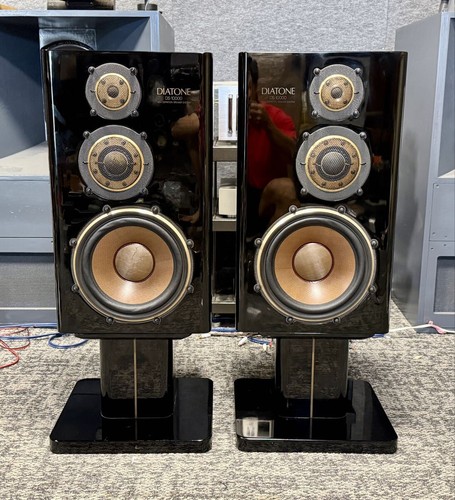 Coppia diffusori diatone - diffusori,