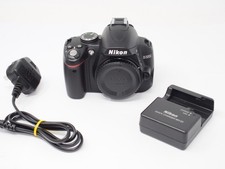 Nikon D3000 10,2 megapixel