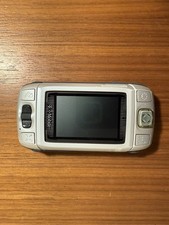 Rarissimo smartphone Sharp