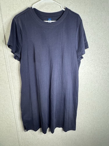 Old navy shirt - old, tinta