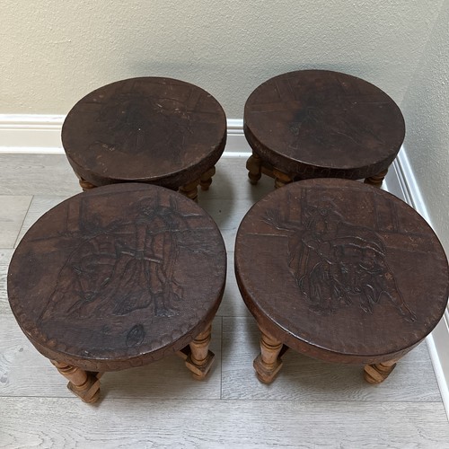Sgabelli legno sudamericani - in,