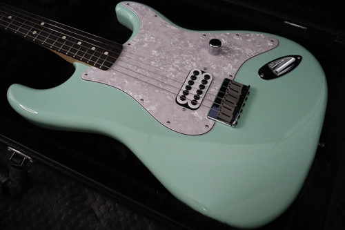 Tom delonge fender - delonge,