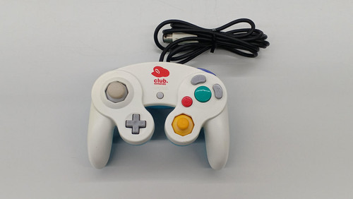 Club nintendo controller - nintendo,
