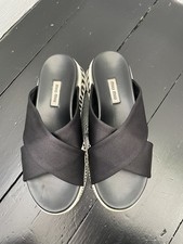 SANDALI BASSI NUOVI CON