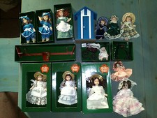 BELLISSIMO LOTTO DOLLS' HOUSE COLLECTION,BAMBOLE E ACCESSORI OTTIME CONDIZIONI