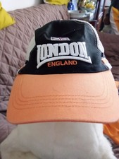 Cappello con visiera