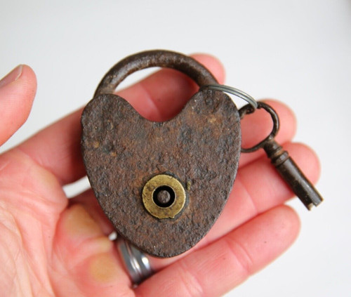 Antico lucchetto cuore - , fumè