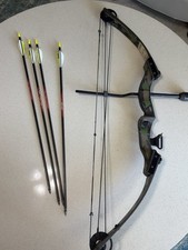 Hoyt Bow and Arrows Set