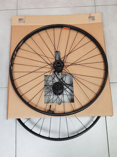 Zipp 3zero moto - roues, av
