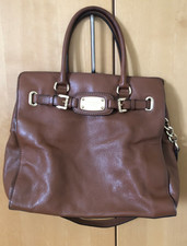 Grande borsa in pelle marrone morbida da donna. Usata