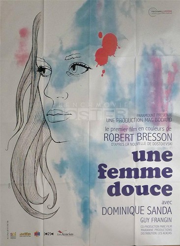 Une femme douce - douce, gentle