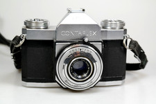 Contaflex con Carl Zeiss Tessar 2,8/45 mm #A 77489