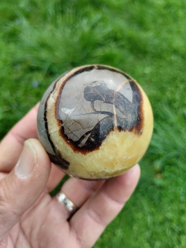 Septaria forme sphère - sphère, pierre