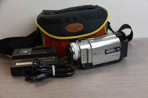 Videocamera sony dcr trv20 - videocamera,