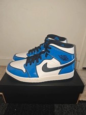 Nike Air Jordan 1 Mid SE