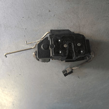 957361C000 Serratura porta ant. DX HYUNDAI GETZ 1.5 CRDi TD Ber. 3p/d/1493cc