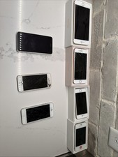 Lot of 6 Apple iPhones For