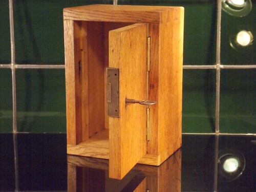 Antico box parete - da,