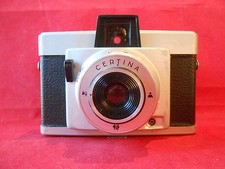 Certina macchina fotografica