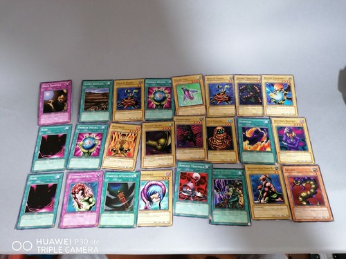 Komami 24 carte - yu-gi-oh!,