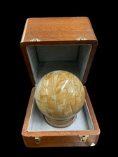 Sfera in marmo boulle in