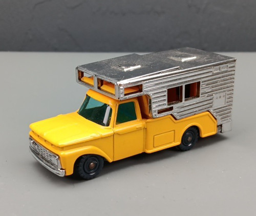 Vintage husky ford camper - ford,