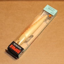 One Rapala 18 CG MAG  7"