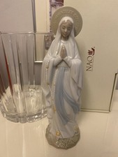 Madonna Nao by LLadro