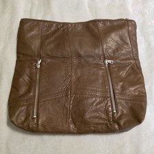 Pochette in pelle artigianale