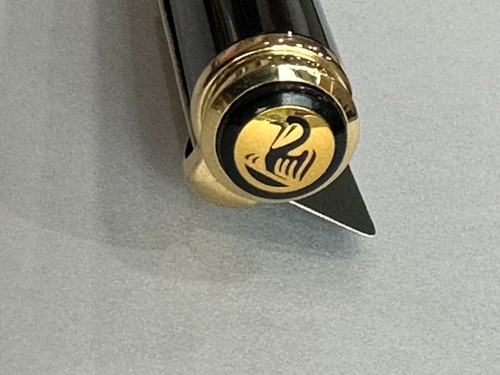 Penna sfera pelikan - a,