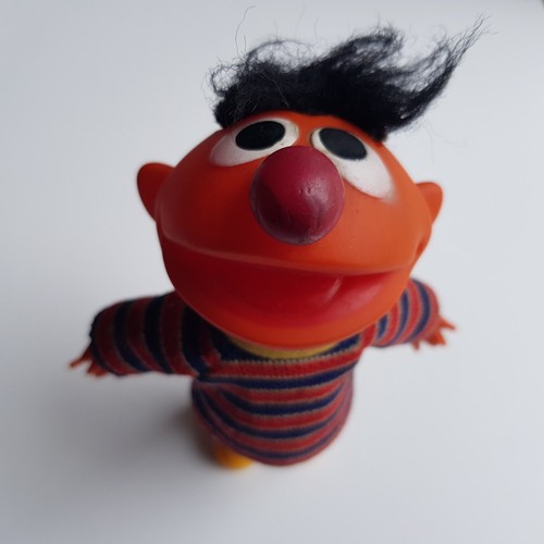 Sesame street ernie vinly - street,