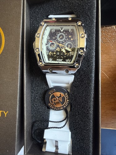 Orologio nuovo con - orologio,