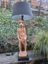 Grande lampada da terra fatta