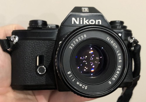 Nikon con nikkor 50mm - nikon, em