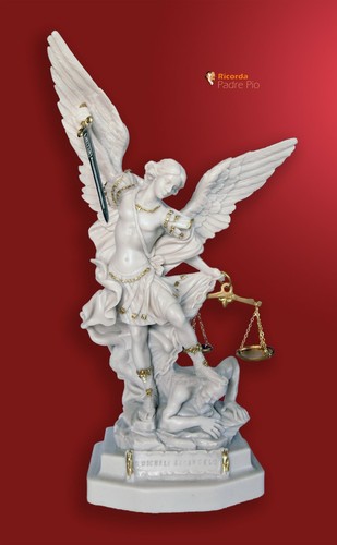Statua san michele - statua,