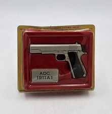 PISTOLE & REVOLVER " ADC 1911