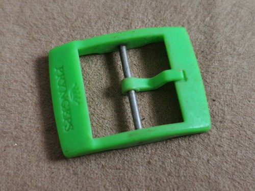 Pryngeps vintage plastic green