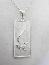 Windsurf : Ciondolo e Catenina