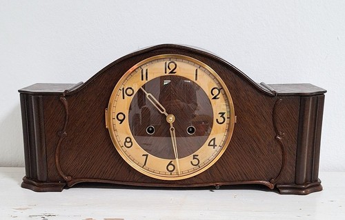 Bellissimo vecchio orologio - , da