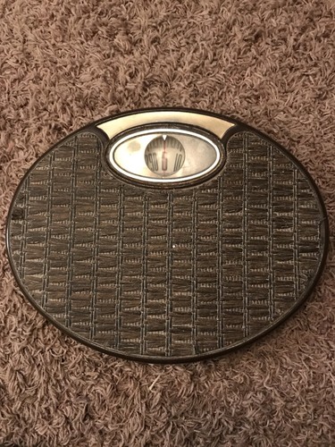 Bilancia bagno moderna metà