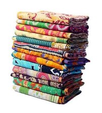 Trapuntino copriletto trapuntato vintage indiano fatto a mano cotone patchwork Sari Kantha