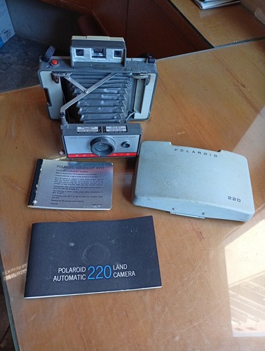 Polaroid land camera - polaroid,