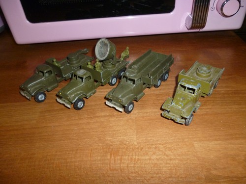 Miniature lot 4 - 4, camion