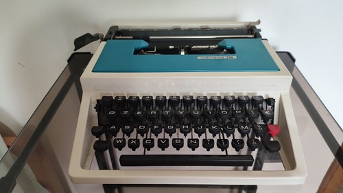 Macchina scrivere - da,