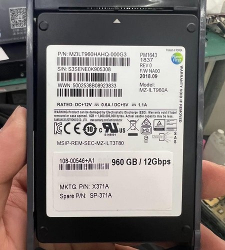 Samsung pm1643 960 ssd - samsung,
