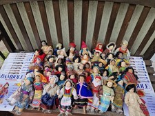 Lotto di 47 Bambole da Collezione in porcellana Paesi del Mondo Fabbri Editori