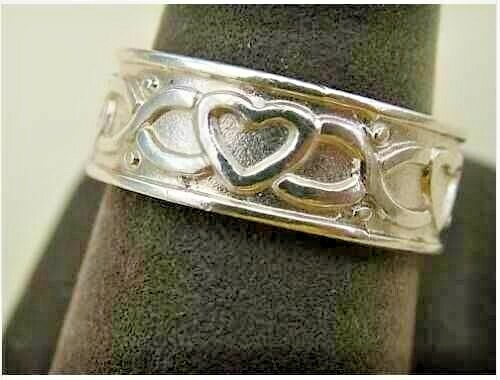 Anello relivie claddagh - in,