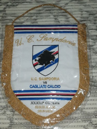 Gagliardetto sampdoria - uc,